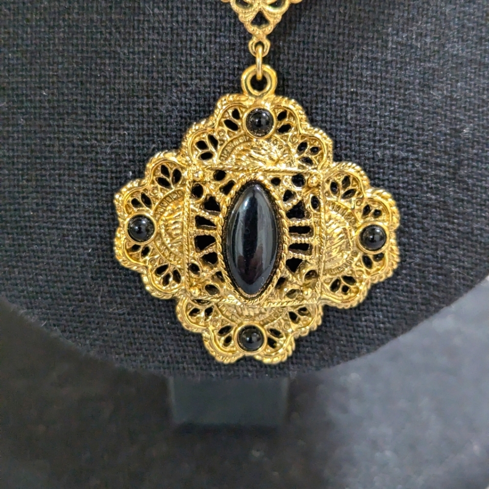 Gold and Black Bead Necklace - Picture 2 of 5